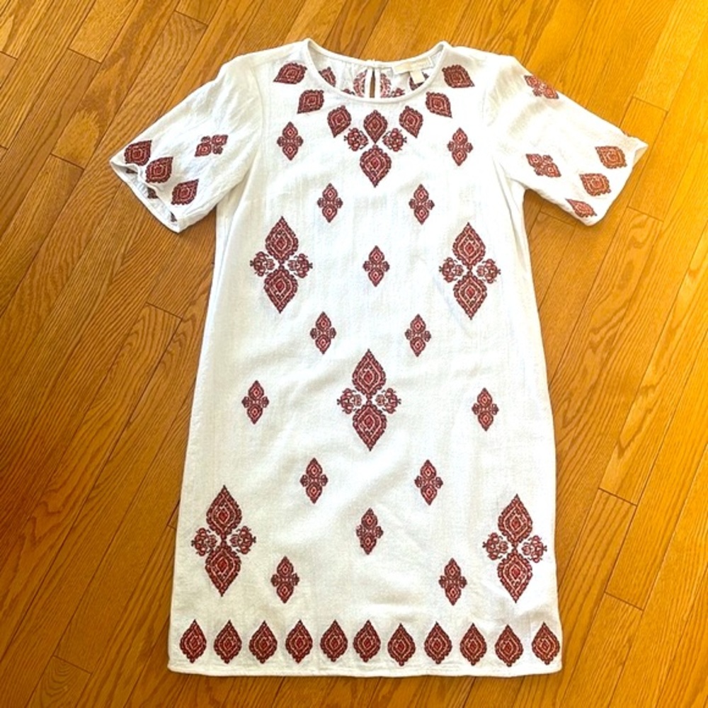 MICHAEL by Michael Kors White T-Shirt Dress with detailed embellishments- Size 8
